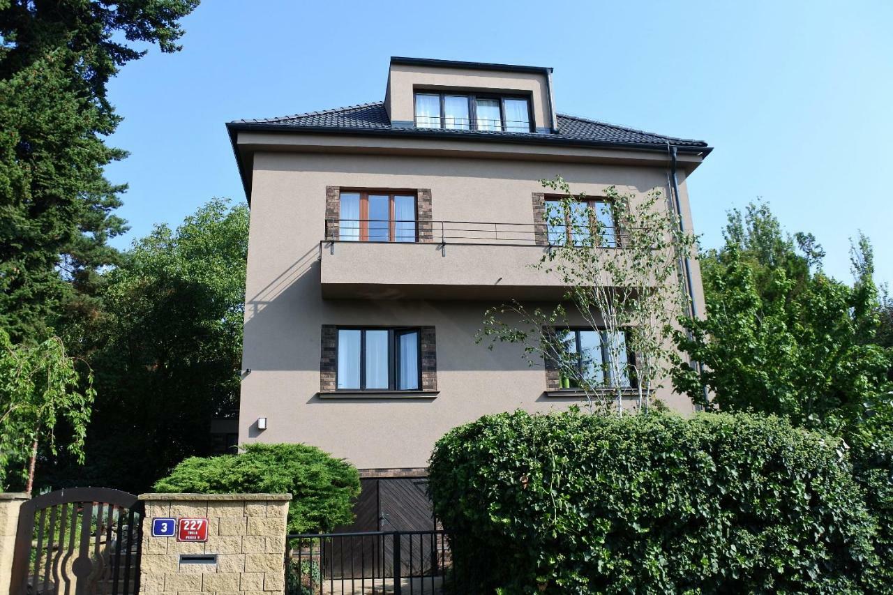Apartment V Zahrade Troja - In The Garden Troja Prag